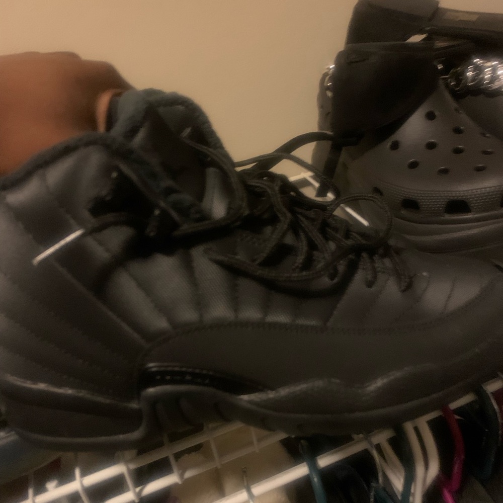 6y Jordan 12s